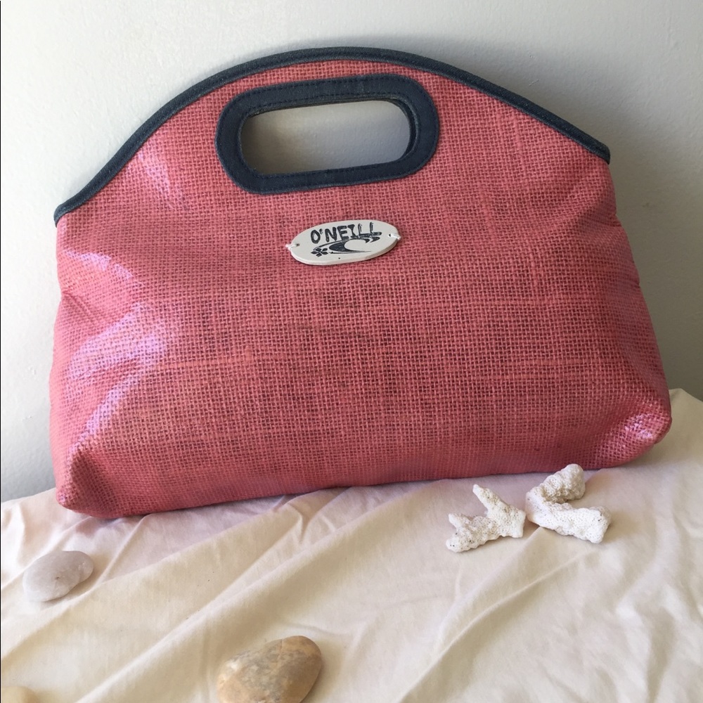 Vintage 90s O’ Neil handbag in pink with blue trim
